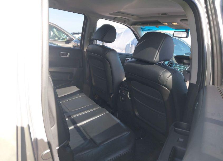 Photo 8 of 2011 Honda Pilot EX-L (VIN 5FNYF3H59BB011313)