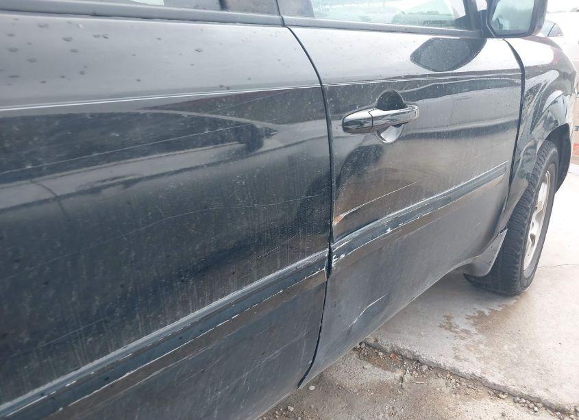 Photo 12 of 2011 Honda Pilot EX-L (VIN 5FNYF3H59BB020335)