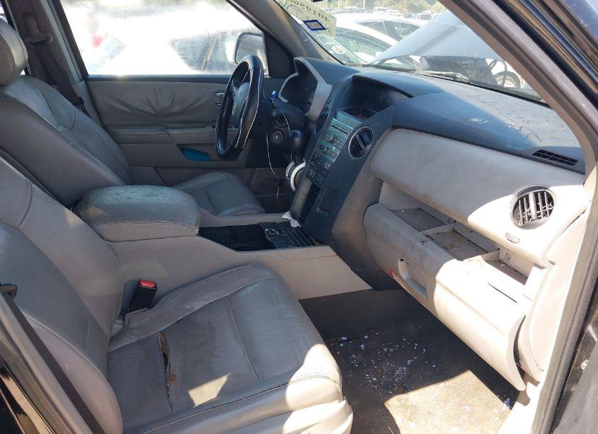 Photo 5 of 2011 Honda Pilot EX-L (VIN 5FNYF3H59BB020335)