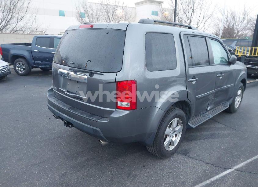 Photo 4 of 2011 Honda Pilot EX-L (VIN 5FNYF3H59BB024837)