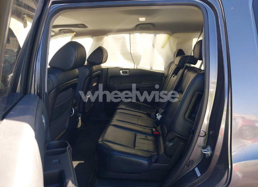 Photo 8 of 2011 Honda Pilot EX-L (VIN 5FNYF3H59BB024837)