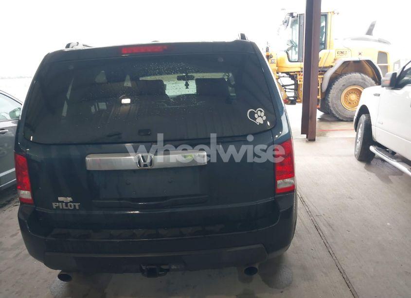 Photo 17 of 2011 Honda Pilot EX-L (VIN 5FNYF3H59BB052539)