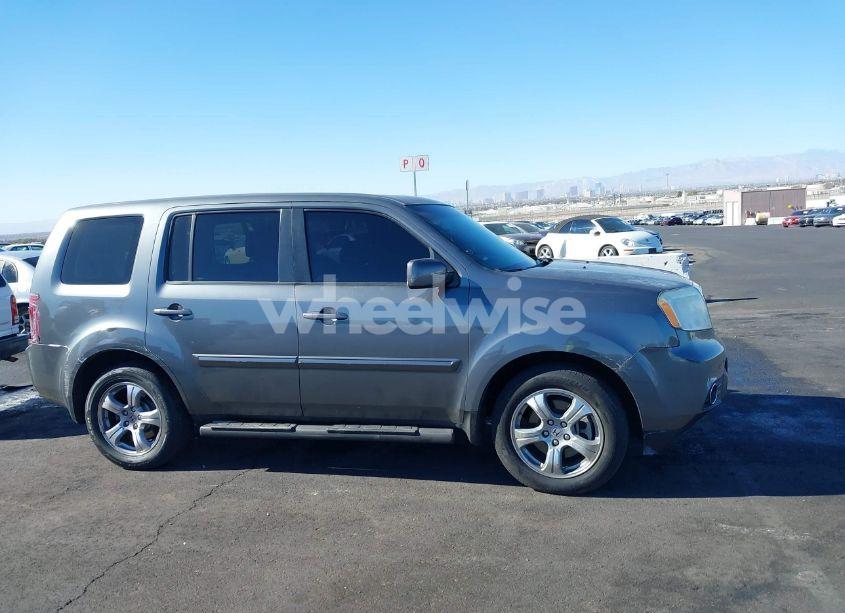 Photo 13 of 2012 Honda Pilot EX-L (VIN 5FNYF3H59CB001298)
