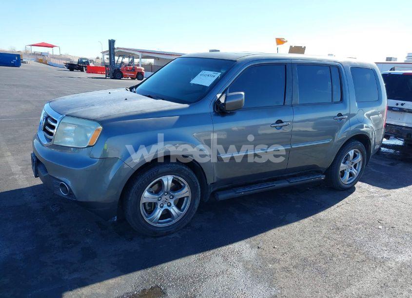Photo 2 of 2012 Honda Pilot EX-L (VIN 5FNYF3H59CB001298)