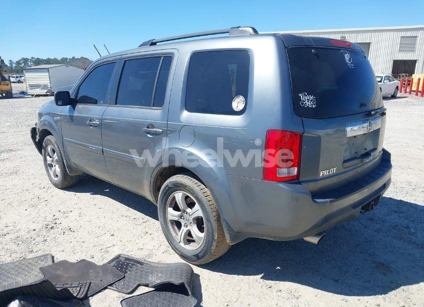 Photo 3 of 2012 Honda Pilot EX-L (VIN 5FNYF3H59CB015301)