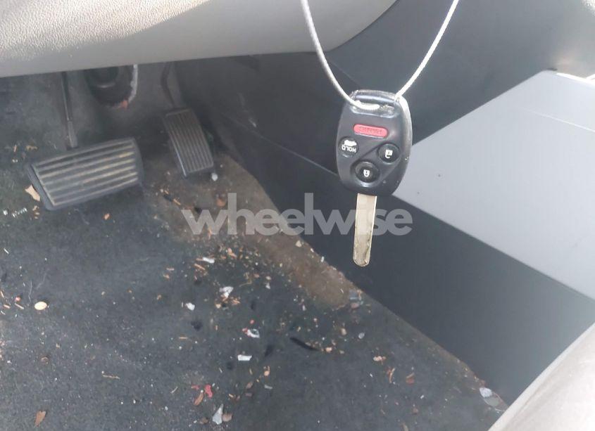 Photo 11 of 2014 Honda Pilot EX-L (VIN 5FNYF3H59EB001871)