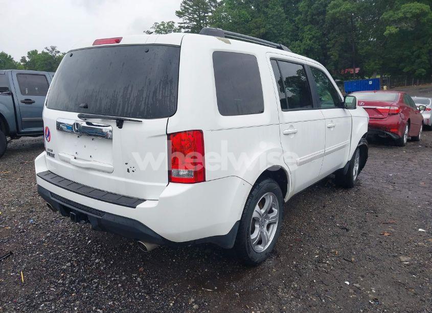 Photo 4 of 2014 Honda Pilot EX-L (VIN 5FNYF3H59EB001871)