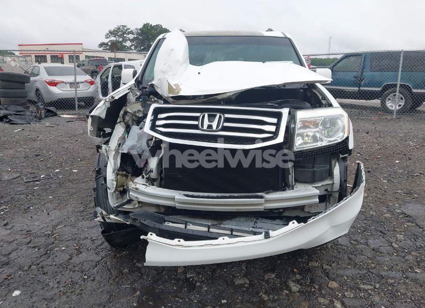 Photo 6 of 2014 Honda Pilot EX-L (VIN 5FNYF3H59EB001871)