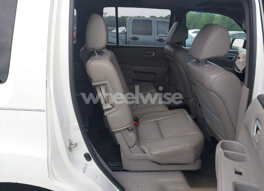 Photo 8 of 2014 Honda Pilot EX-L (VIN 5FNYF3H59EB001871)
