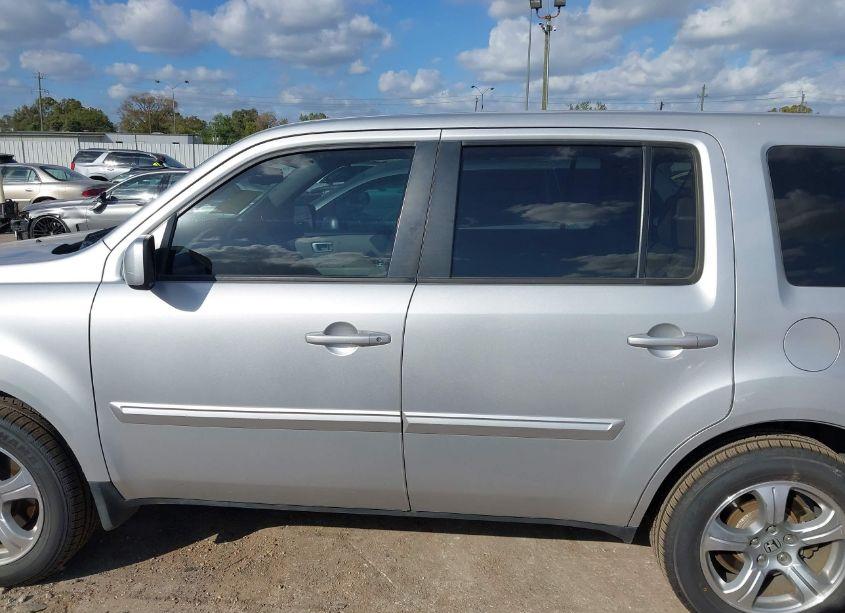 Photo 14 of 2014 Honda Pilot EX-L (VIN 5FNYF3H59EB021344)