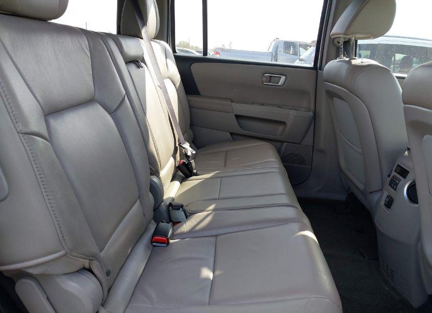 Photo 8 of 2014 Honda Pilot EX-L (VIN 5FNYF3H59EB021344)