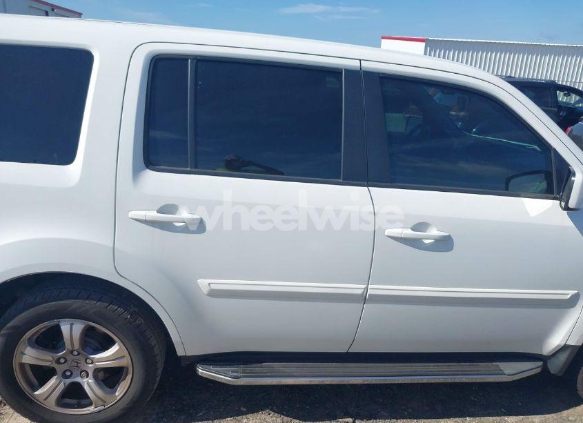 Photo 13 of 2014 Honda Pilot EX-L (VIN 5FNYF3H59EB025085)