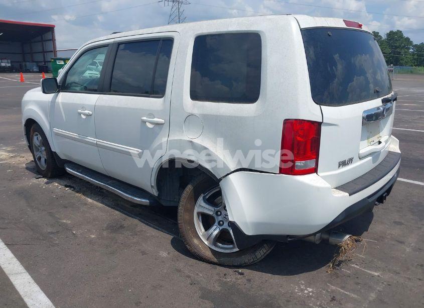 Photo 3 of 2015 Honda Pilot EX-L (VIN 5FNYF3H59FB006439)