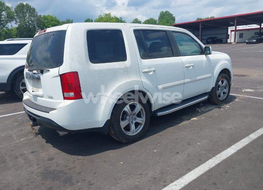 Photo 4 of 2015 Honda Pilot EX-L (VIN 5FNYF3H59FB006439)