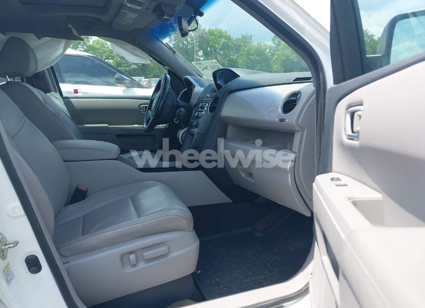 Photo 5 of 2015 Honda Pilot EX-L (VIN 5FNYF3H59FB006439)