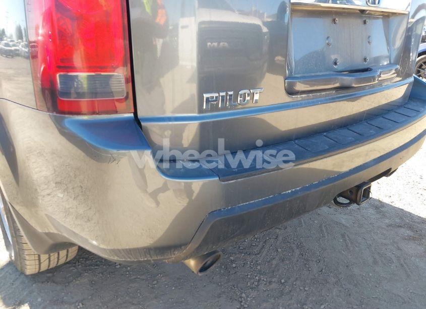 Photo 18 of 2011 Honda Pilot EX-L (VIN 5FNYF3H5XBB040271)