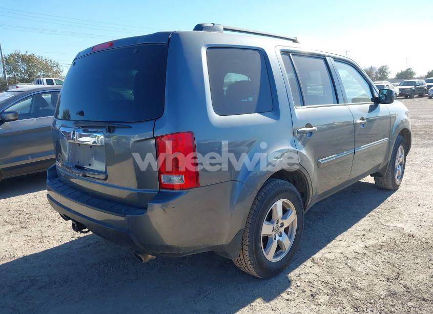 Photo 4 of 2011 Honda Pilot EX-L (VIN 5FNYF3H5XBB040271)
