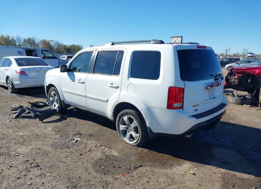 Photo 3 of 2014 Honda Pilot EX-L (VIN 5FNYF3H5XEB008165)