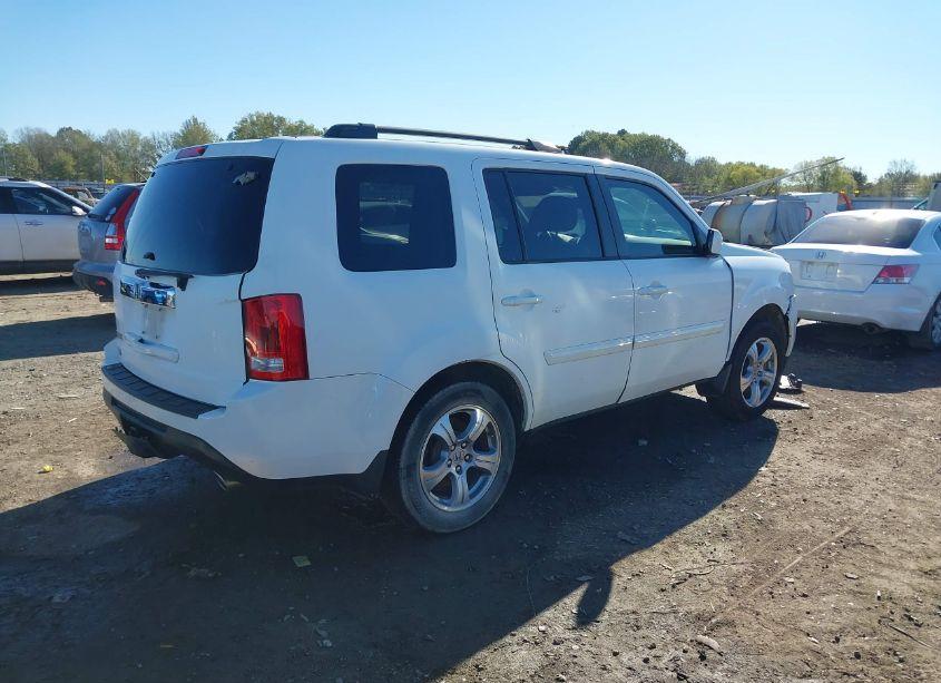 Photo 4 of 2014 Honda Pilot EX-L (VIN 5FNYF3H5XEB008165)