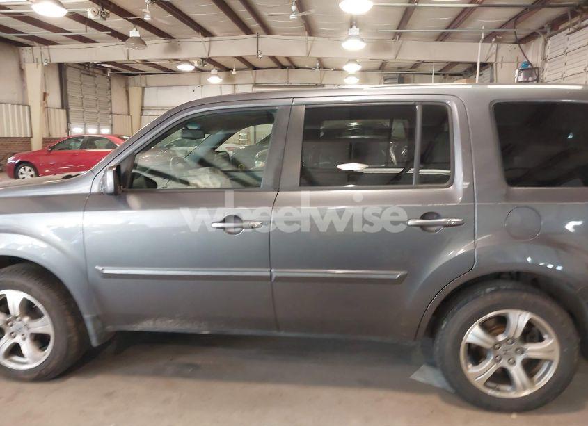 Photo 14 of 2014 Honda Pilot EX-L (VIN 5FNYF3H5XEB018484)