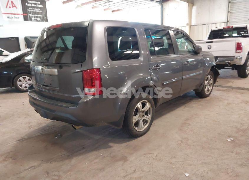 Photo 4 of 2014 Honda Pilot EX-L (VIN 5FNYF3H5XEB018484)