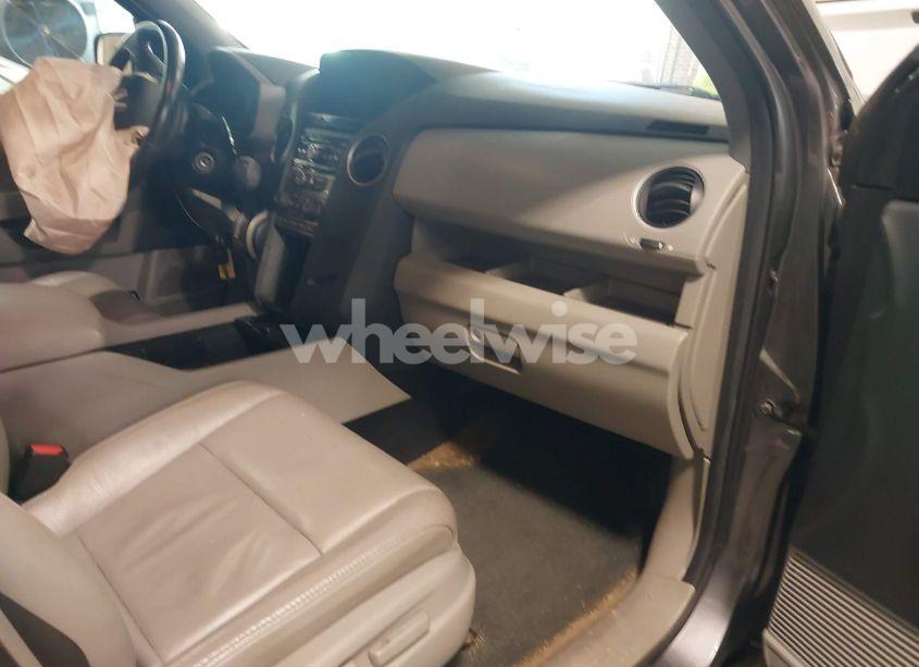 Photo 5 of 2014 Honda Pilot EX-L (VIN 5FNYF3H5XEB018484)