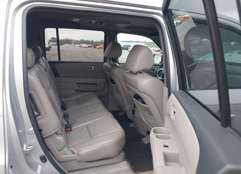 Photo 8 of 2011 Honda Pilot EX-L (VIN 5FNYF3H60BB029627)