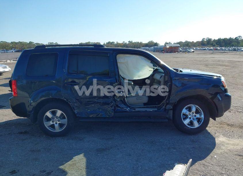 Photo 13 of 2011 Honda Pilot EX-L (VIN 5FNYF3H61BB014151)