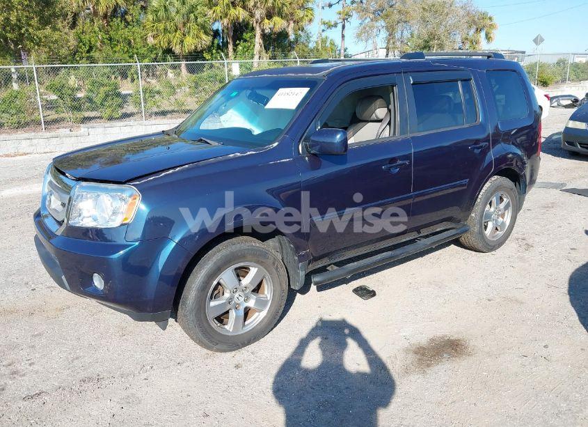 Photo 2 of 2011 Honda Pilot EX-L (VIN 5FNYF3H61BB014151)