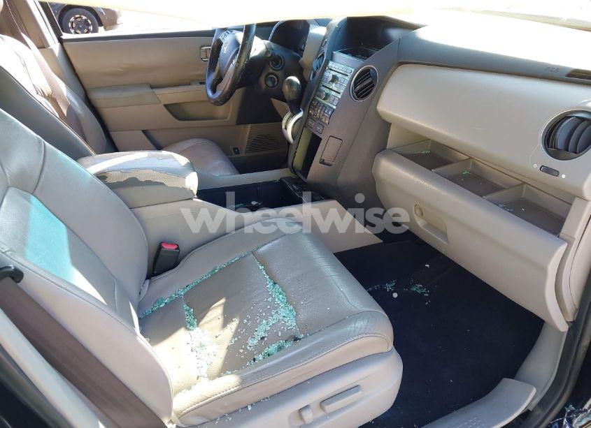 Photo 5 of 2011 Honda Pilot EX-L (VIN 5FNYF3H61BB014151)