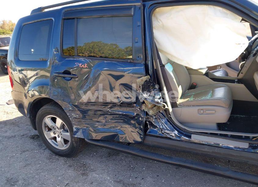 Photo 6 of 2011 Honda Pilot EX-L (VIN 5FNYF3H61BB014151)