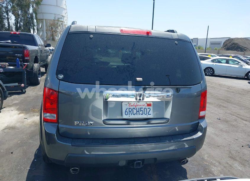 Photo 16 of 2011 Honda Pilot EX-L (VIN 5FNYF3H61BB018619)