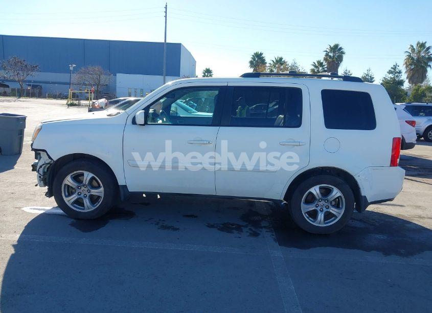 Photo 15 of 2014 Honda Pilot EX-L (VIN 5FNYF3H61EB022139)