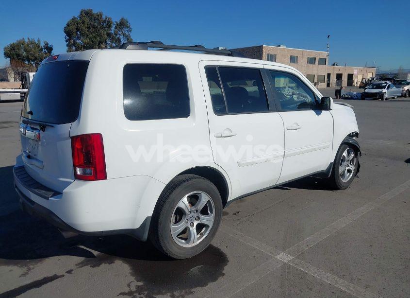 Photo 4 of 2014 Honda Pilot EX-L (VIN 5FNYF3H61EB022139)