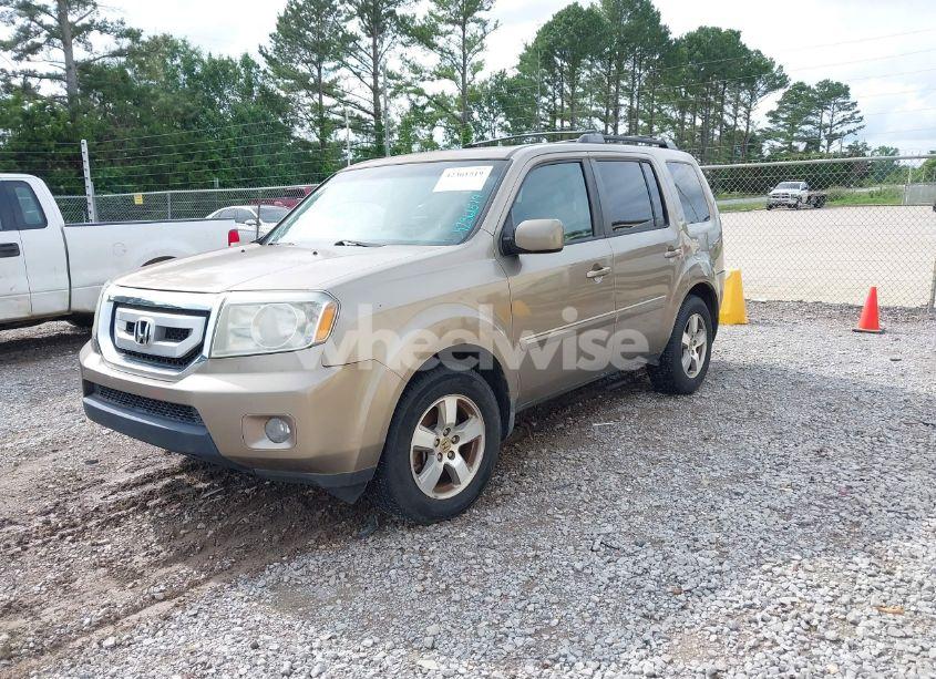 Photo 2 of 2010 Honda Pilot EX-L (VIN 5FNYF3H62AB004324)