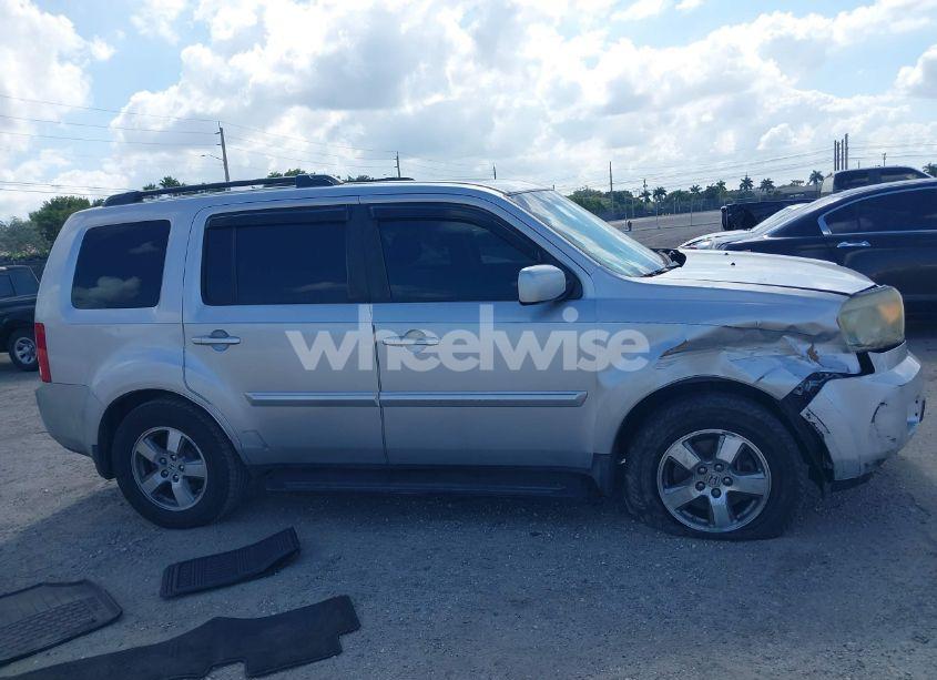 Photo 13 of 2011 Honda Pilot EX-L (VIN 5FNYF3H63BB014412)