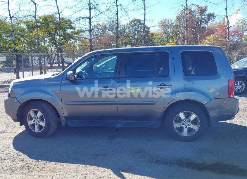 Photo 14 of 2011 Honda Pilot EX-L (VIN 5FNYF3H63BB038550)