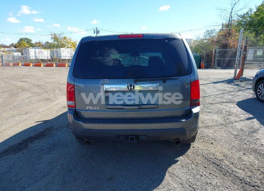 Photo 16 of 2011 Honda Pilot EX-L (VIN 5FNYF3H63BB038550)