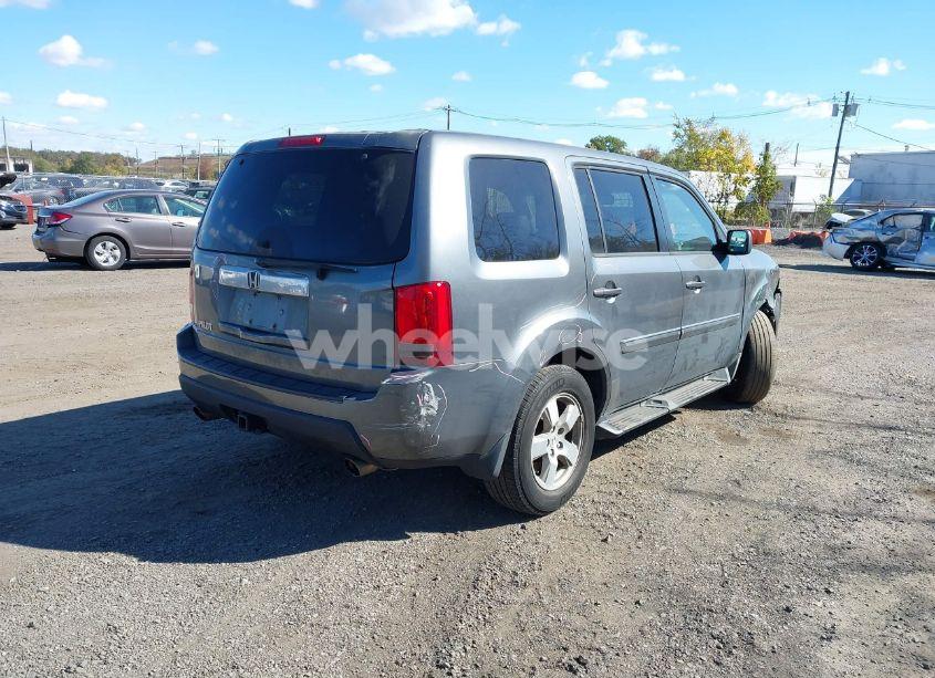 Photo 4 of 2011 Honda Pilot EX-L (VIN 5FNYF3H63BB038550)