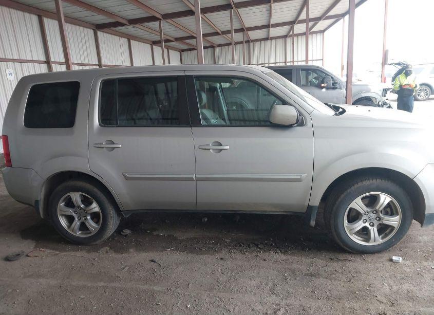 Photo 13 of 2012 Honda Pilot EX-L (VIN 5FNYF3H63CB042356)