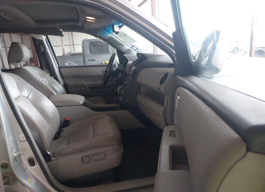 Photo 5 of 2012 Honda Pilot EX-L (VIN 5FNYF3H63CB042356)