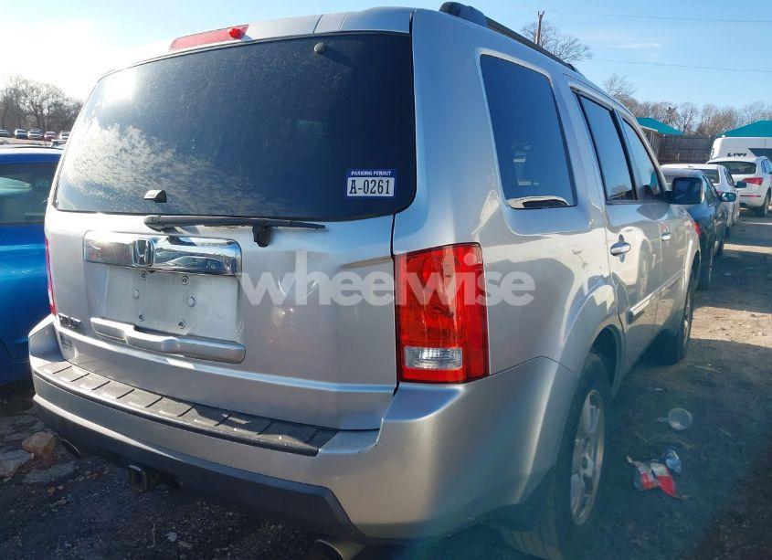 Photo 4 of 2010 Honda Pilot EX-L (VIN 5FNYF3H65AB017939)