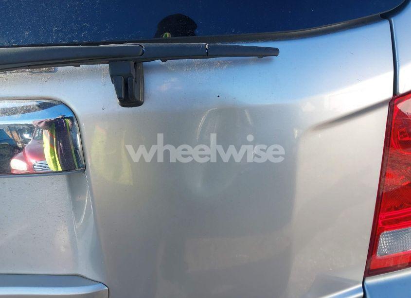 Photo 6 of 2010 Honda Pilot EX-L (VIN 5FNYF3H65AB017939)