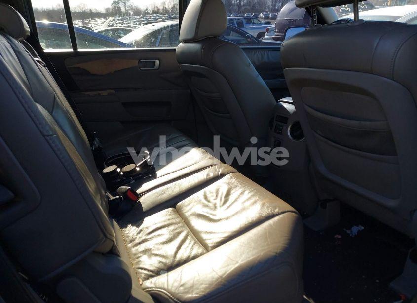 Photo 8 of 2010 Honda Pilot EX-L (VIN 5FNYF3H65AB017939)