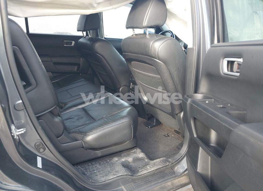 Photo 8 of 2011 Honda Pilot EX-L (VIN 5FNYF3H65BB051879)