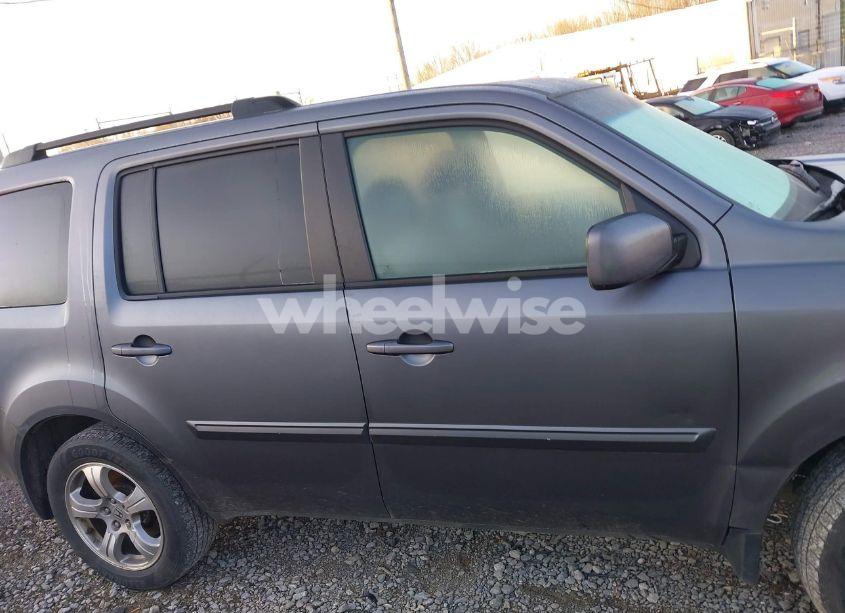 Photo 13 of 2015 Honda Pilot EX-L (VIN 5FNYF3H65FB016281)