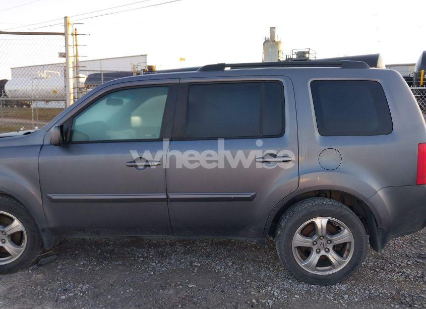 Photo 14 of 2015 Honda Pilot EX-L (VIN 5FNYF3H65FB016281)