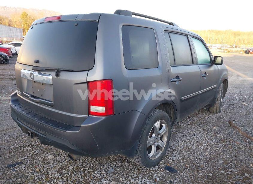 Photo 4 of 2015 Honda Pilot EX-L (VIN 5FNYF3H65FB016281)