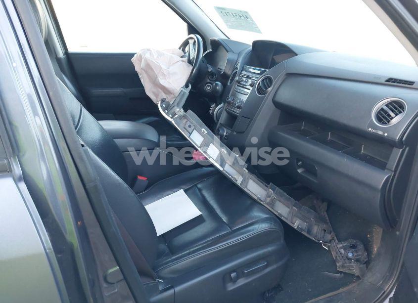 Photo 5 of 2015 Honda Pilot EX-L (VIN 5FNYF3H65FB016281)