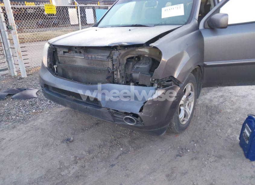 Photo 6 of 2015 Honda Pilot EX-L (VIN 5FNYF3H65FB016281)